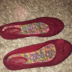 Maroon burgundy bow flats